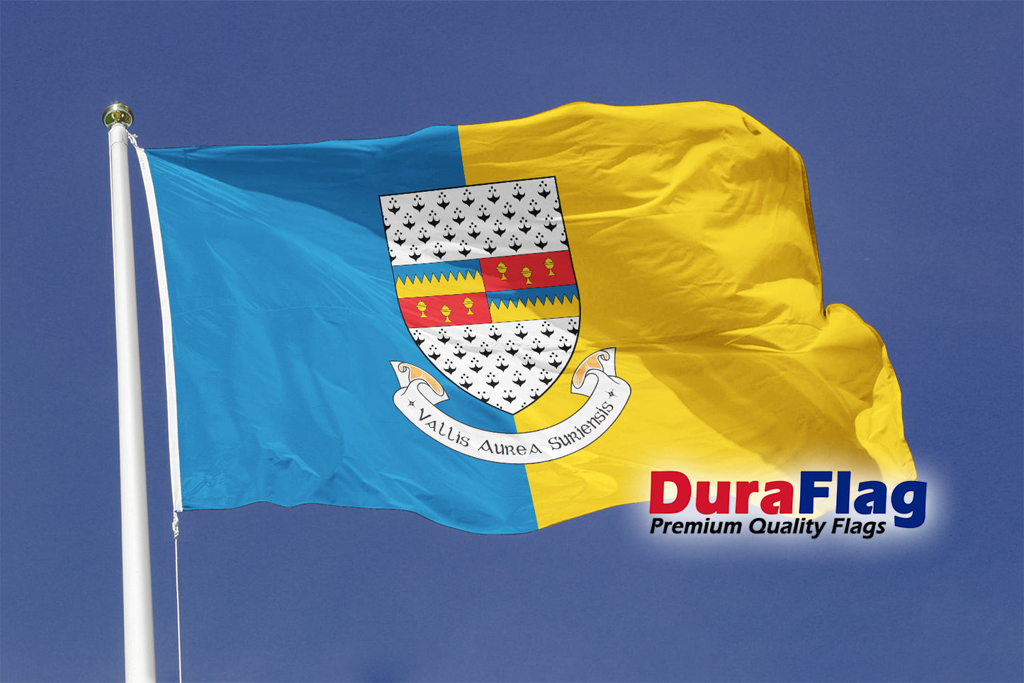 Tipperary Courtesy DuraFlag Rope and Toggled (20in x 12in)