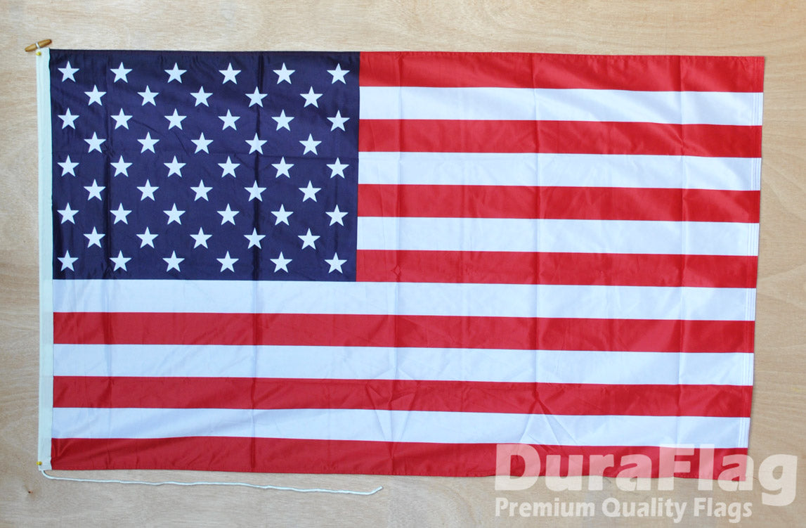 USA Courtesy DuraFlag Rope and Toggled (20in x 12in)