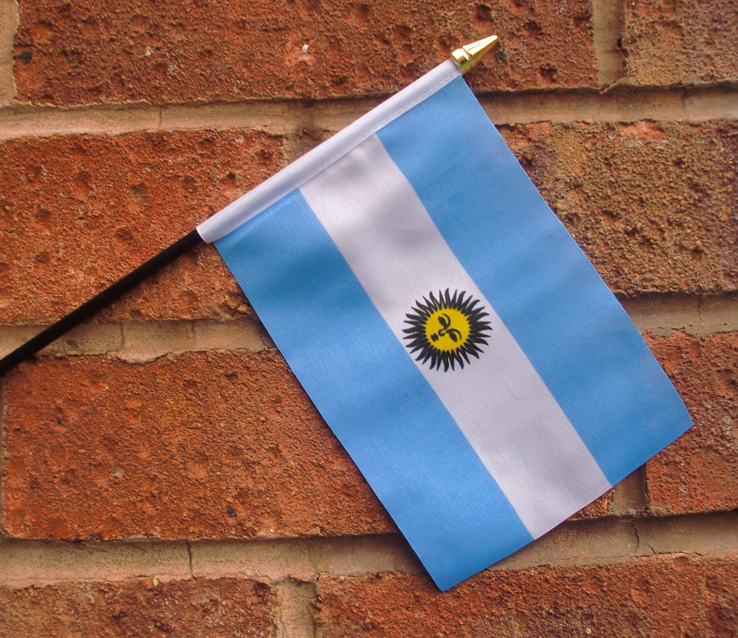 ARGENTINA Small hand waving FLAG 6" X 4" (15cm x 10cm)