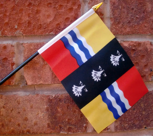 BEDFORDSHIRE SMALL HAND WAVING FLAG 6"X4" flags