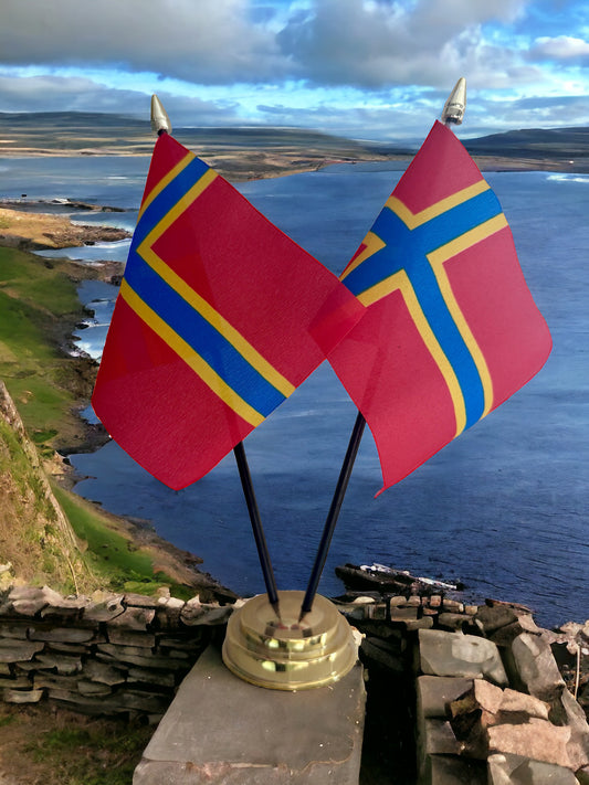 ORKNEY ISLANDS DOUBLE TABLE FLAG SET 2 flags plus BASE 26cm tall