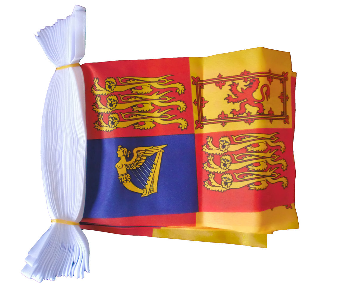 ROYAL STANDARD Elizabeth II 9 METRE BUNTING 30 FLAGS flag 22cm x 15cm