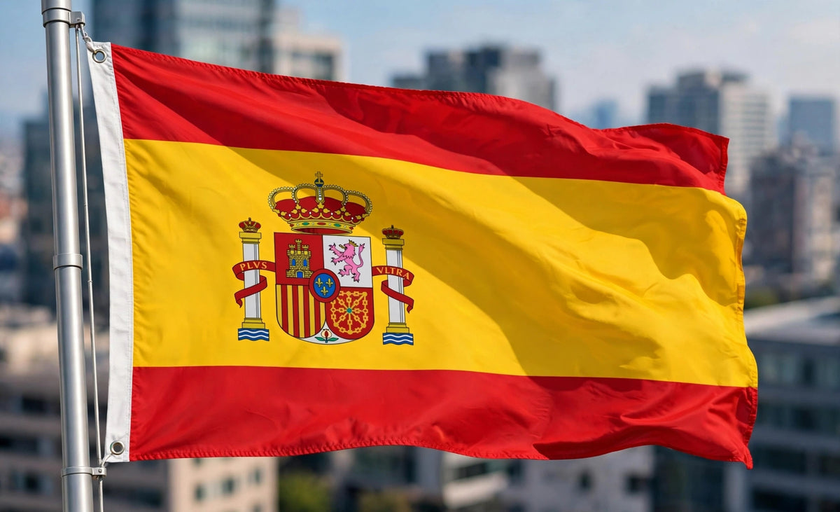 Spain Crest Courtesy DuraFlag Rope and Toggled (20in x 12in)