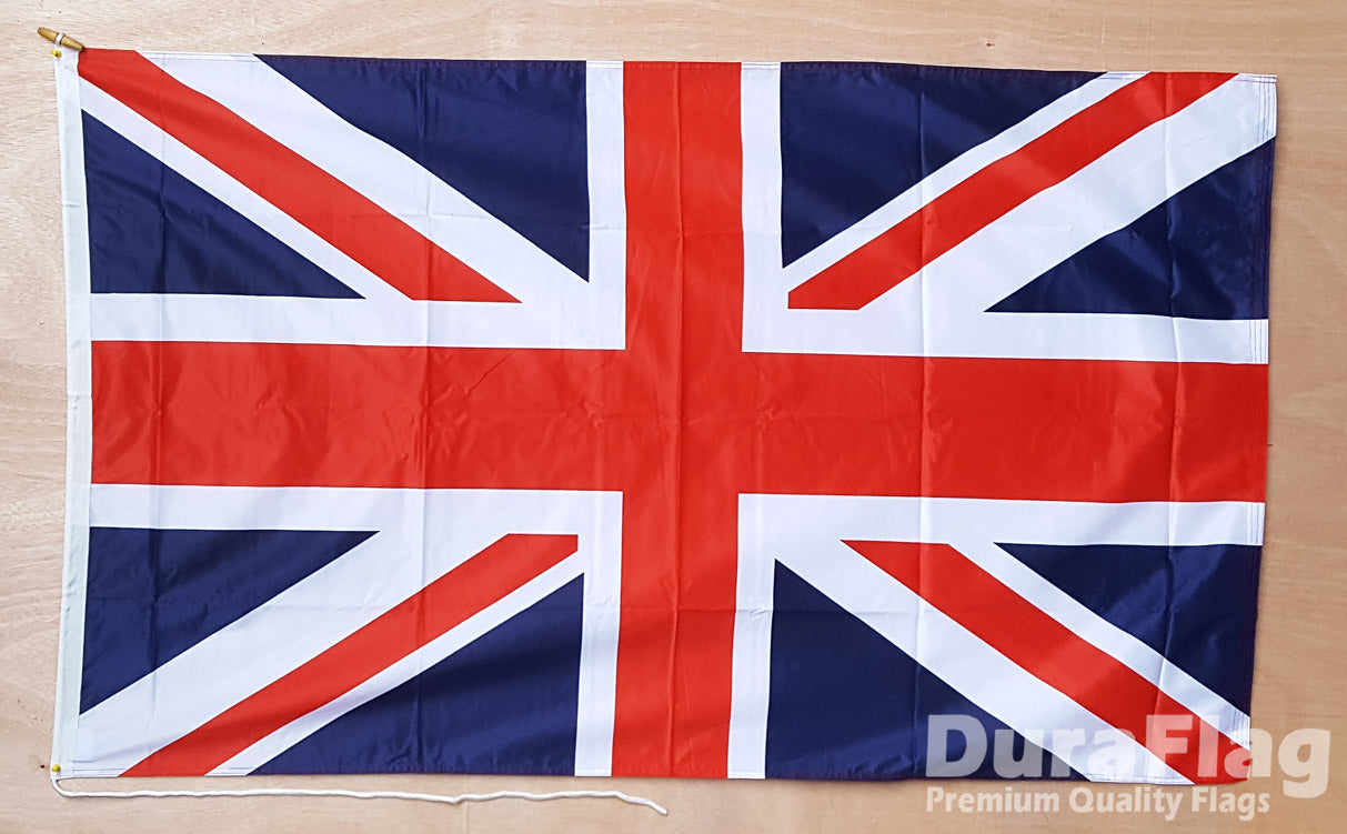 Union Jack Courtesy DuraFlag Rope and Toggled (20in x 12in)